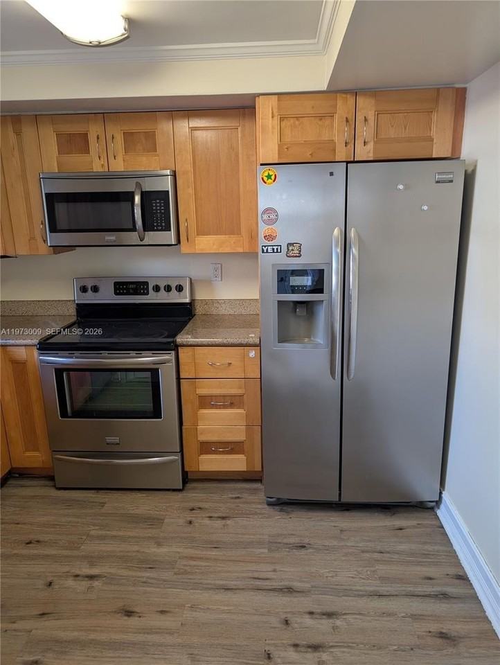 13511 Ne 24th Pl - Photo 3 of 9