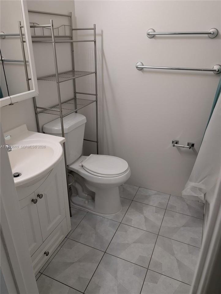 13511 Ne 24th Pl - Photo 7 of 9