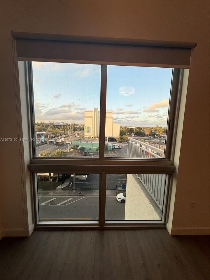 61 Nw 37th Ave #0414 - Photo 3 of 18