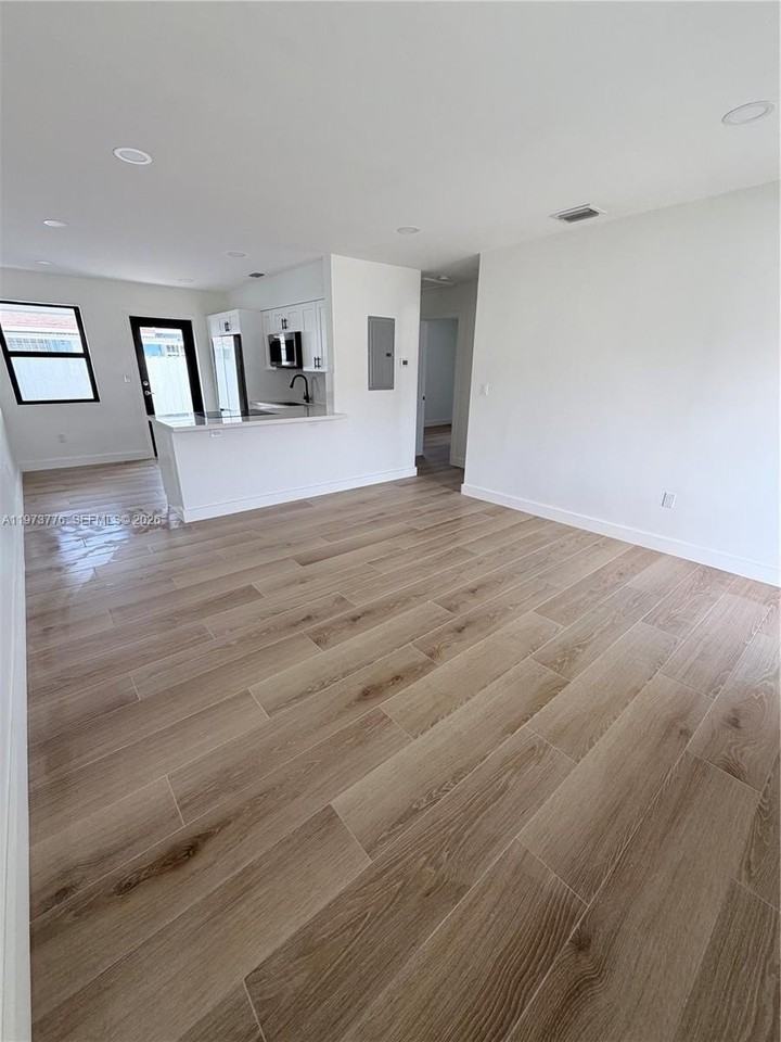 9381 Sw 39th St #9383 - Photo 3 of 10