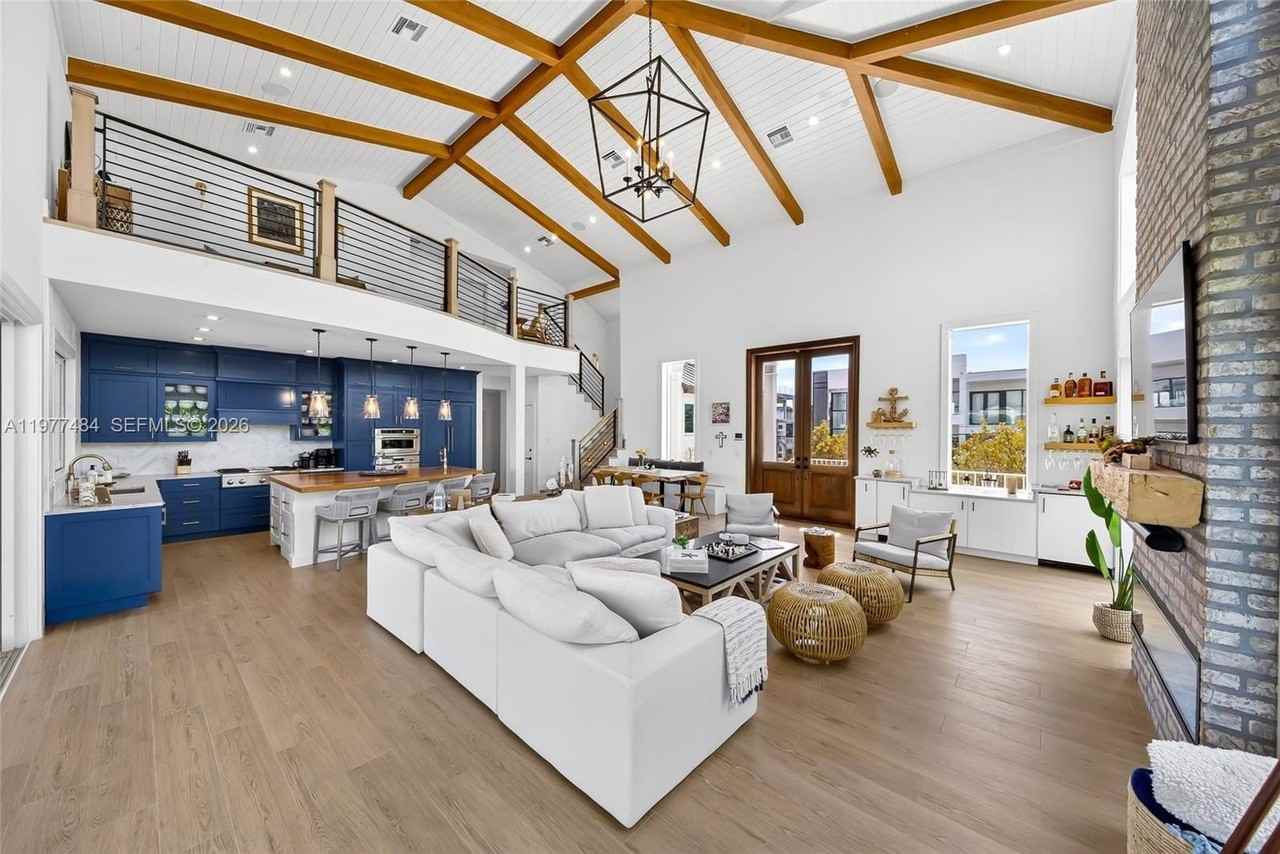 146 Mockingbird Rd - Photo 6 of 50