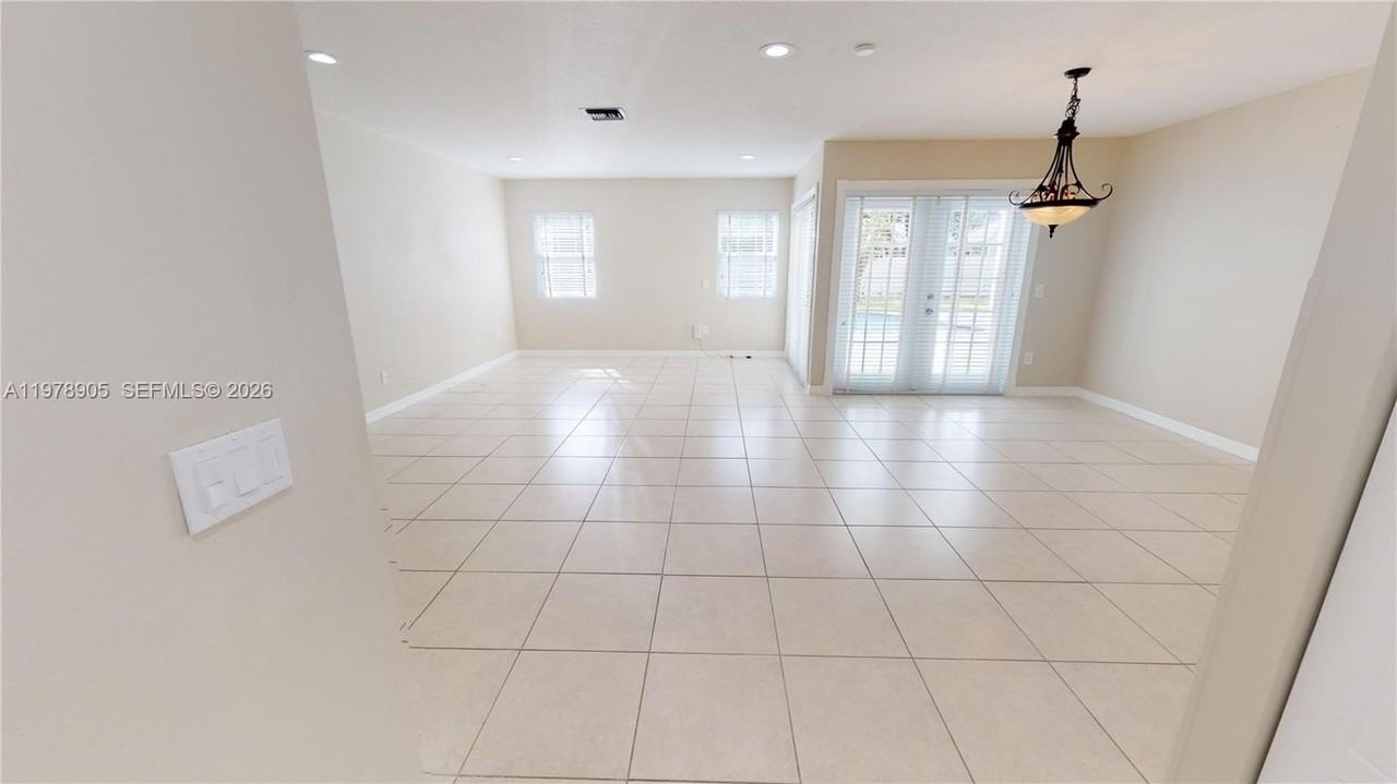 15012 Sw 146th St - Photo 3 of 25