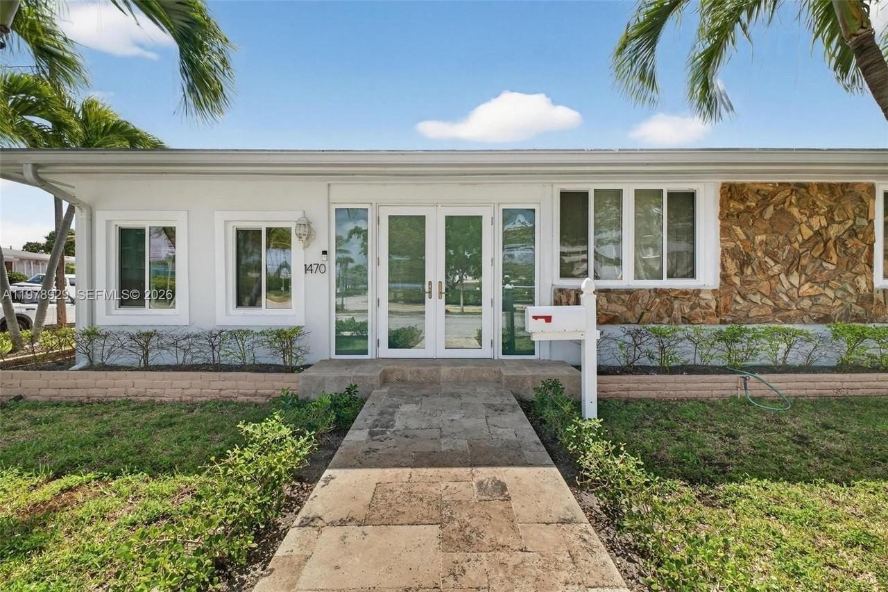 1470 N Treasure Dr - Photo 6 of 40