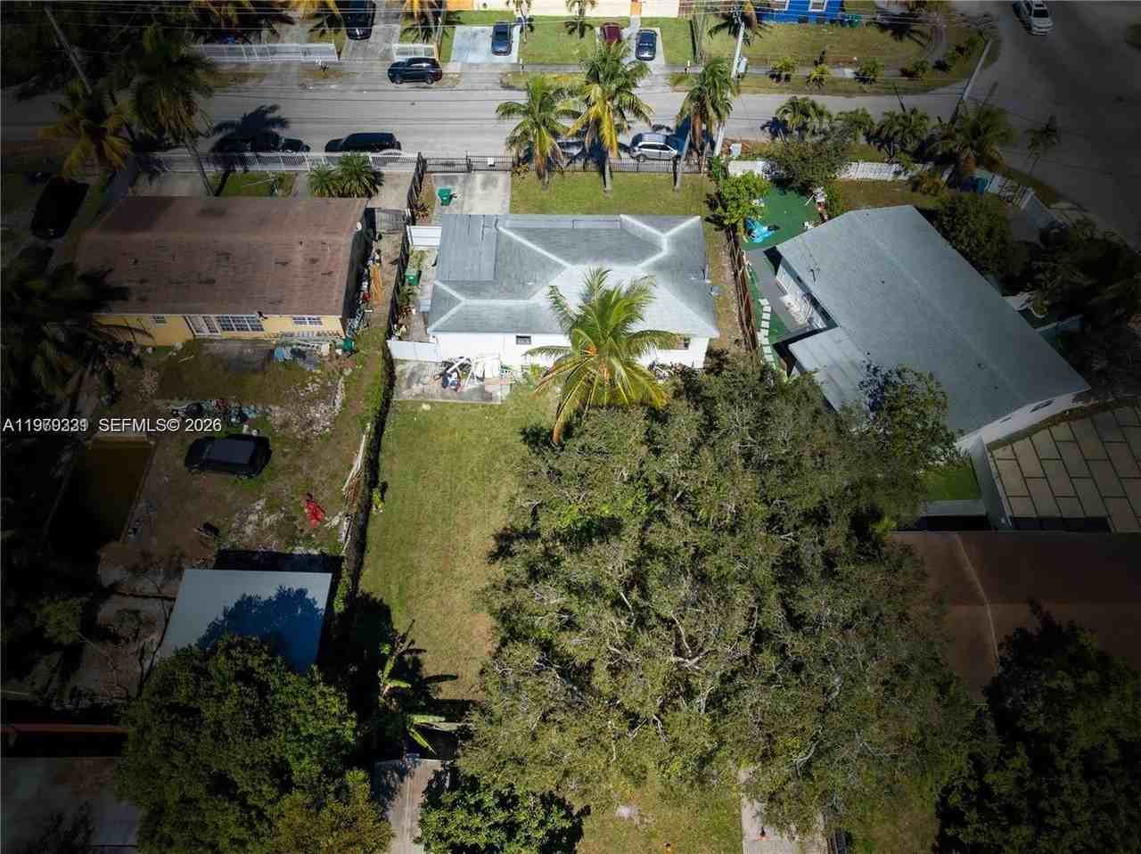 1780 Ne 146th St #A - Photo 7 of 8