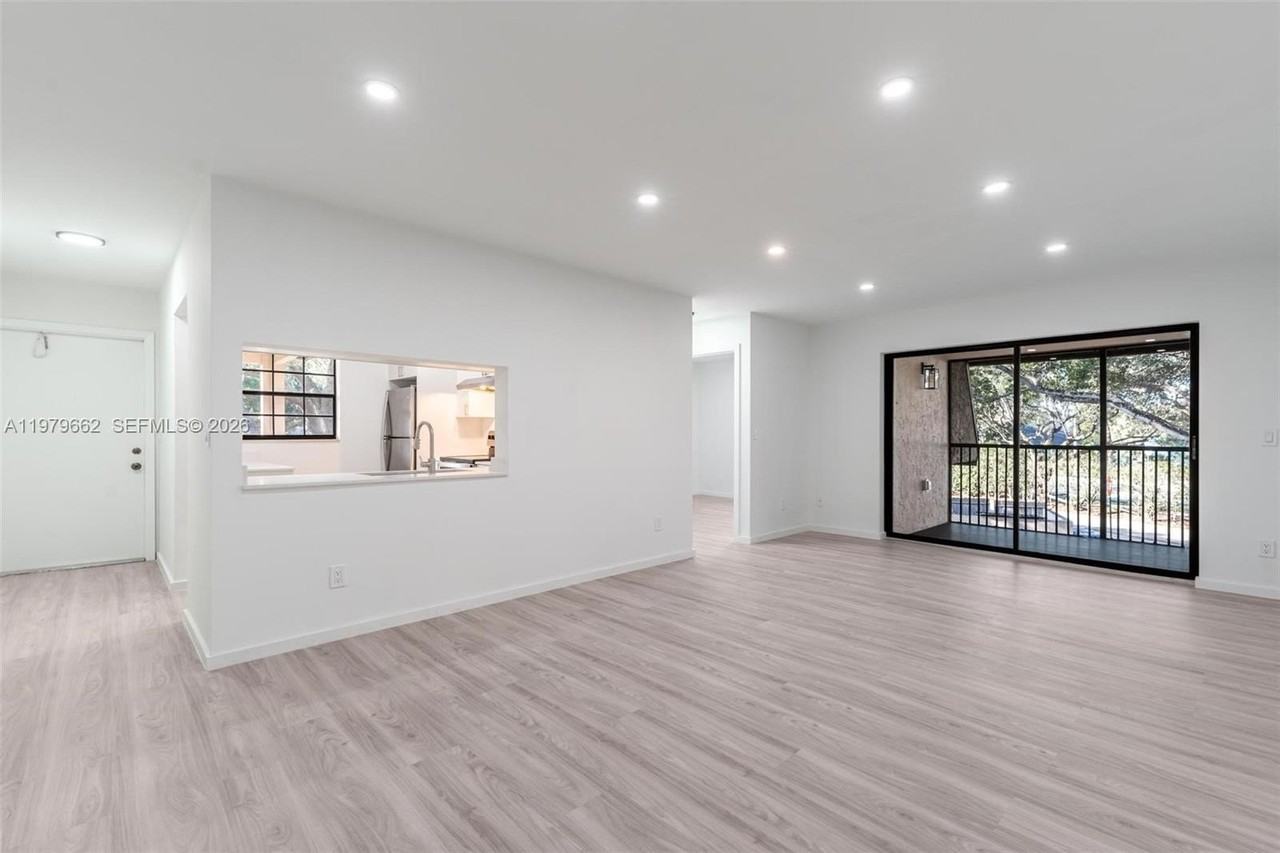 3631 Nw 94th Ave #6G - Photo 6 of 23