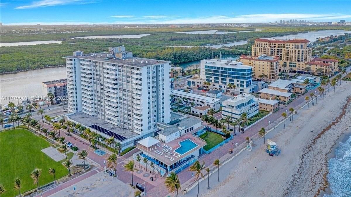 3111 N Ocean Dr #905 - Photo 3 of 24