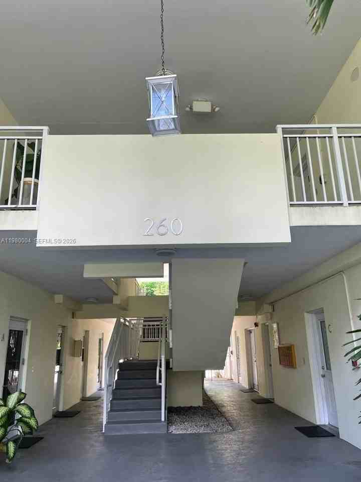 260 Sunrise Dr #H - Photo 6 of 39