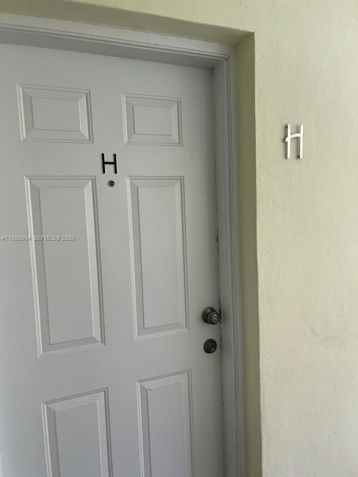 260 Sunrise Dr #H - Photo 7 of 39