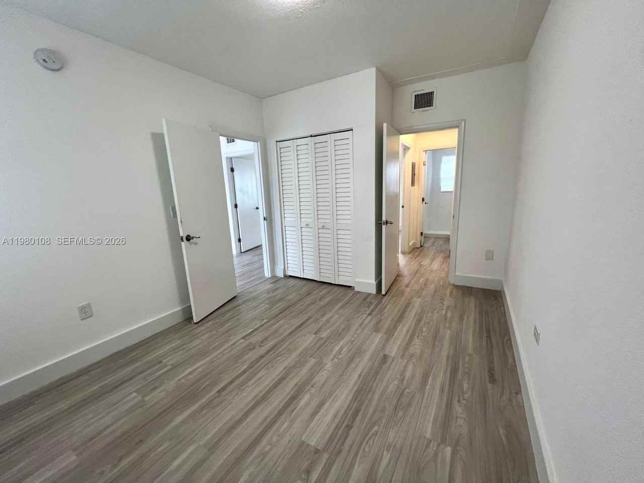 1900 Calais Dr #1904 - Photo 4 of 9