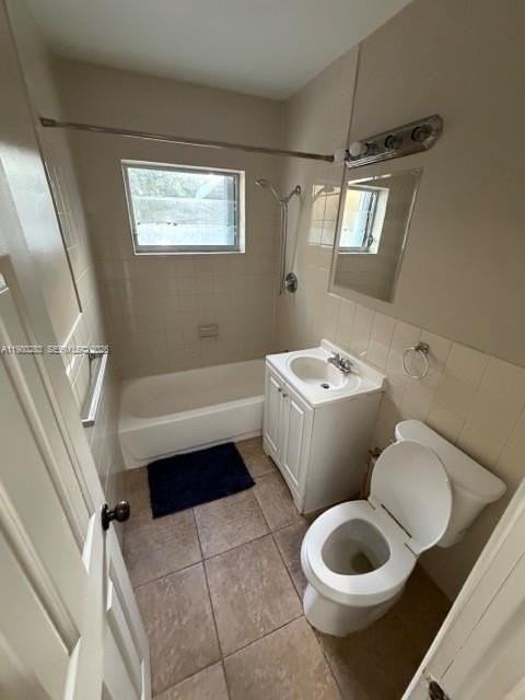 1721 Ne 15th Ave #1-2 - Photo 2 of 7