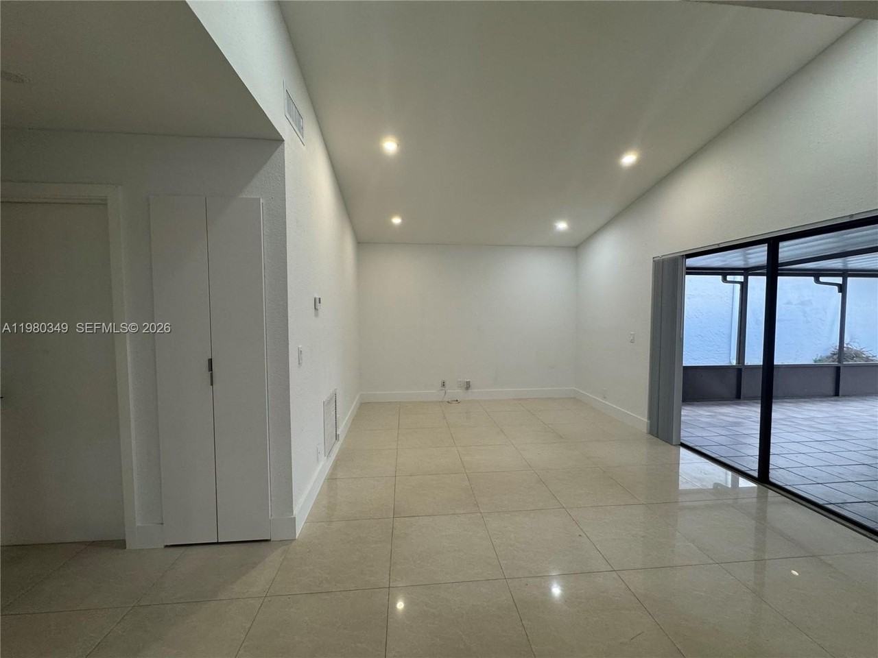 17340 Nw 63rd Ave - Photo 6 of 36