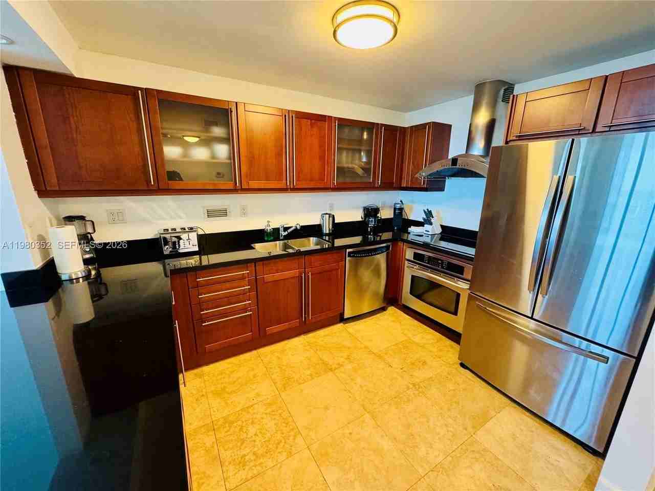 2301 Collins Ave #1525 - Photo 6 of 50