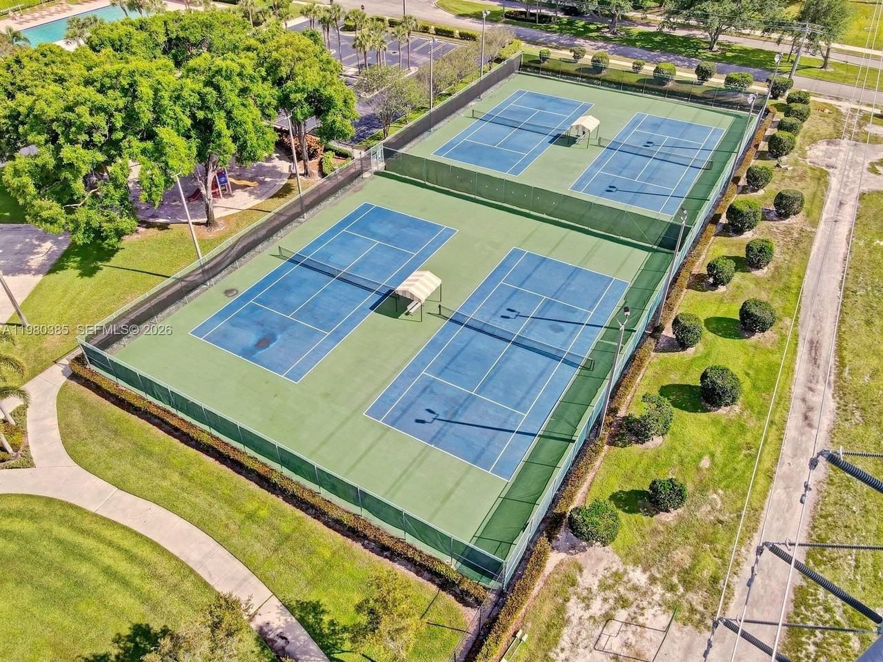 237 Charter Way #237 - Photo 3 of 18