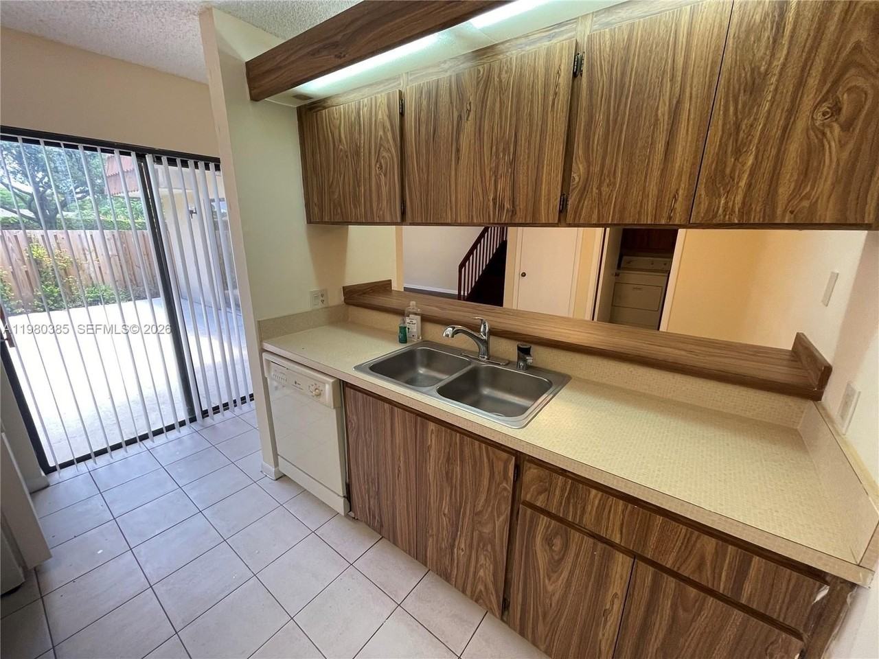 237 Charter Way #237 - Photo 5 of 18