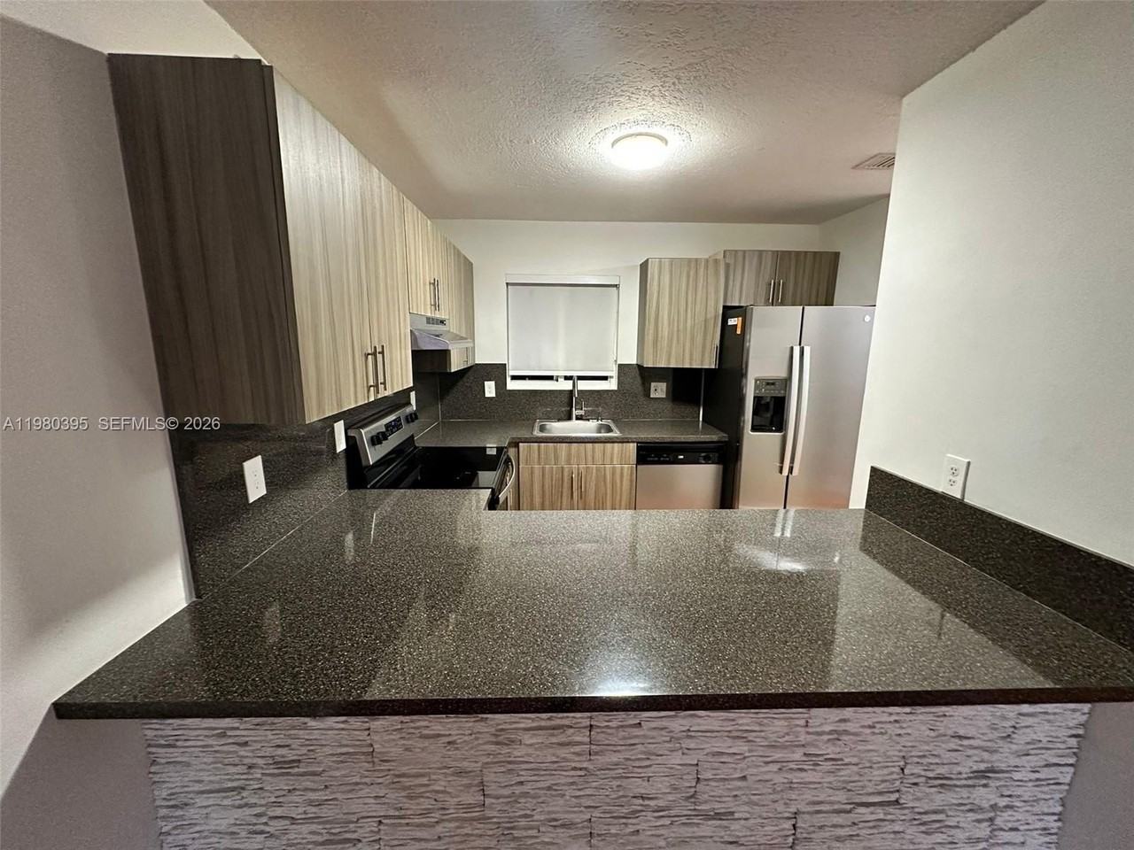 6235 Kendale Lakes Cir #237