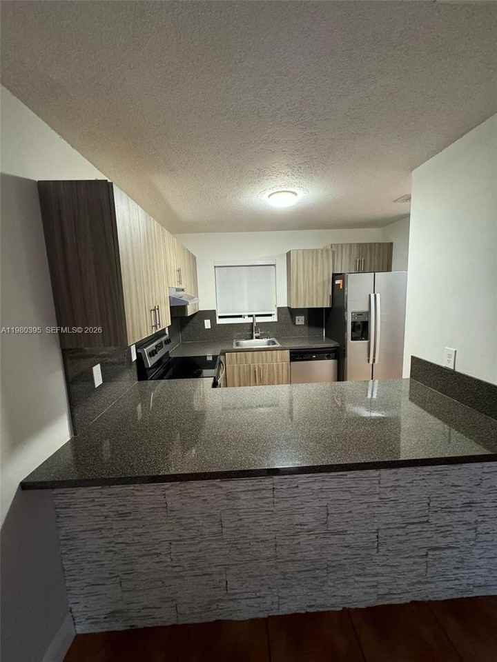 6235 Kendale Lakes Cir #237 - Photo 3 of 24