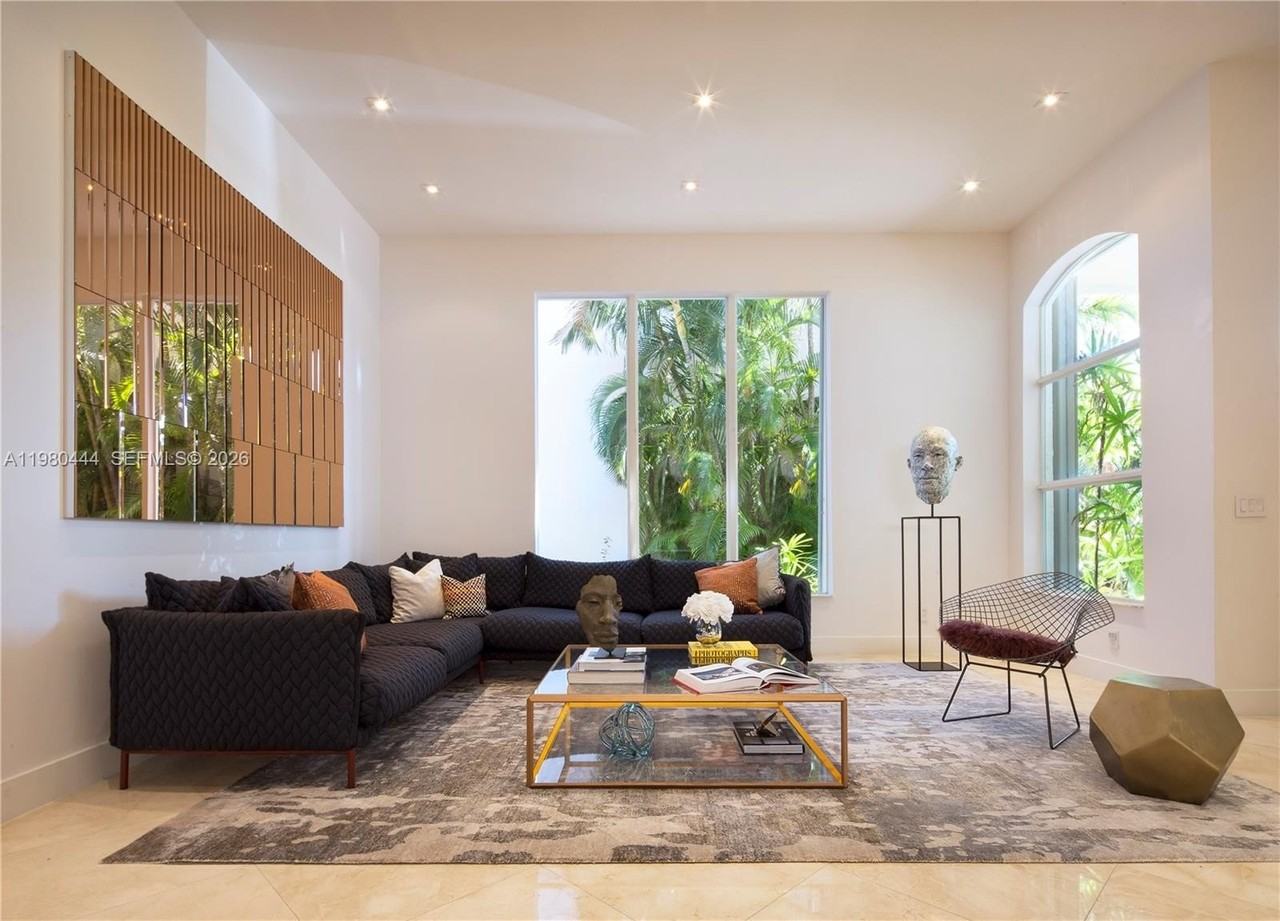 1651 Diplomat Dr - Photo 6 of 33