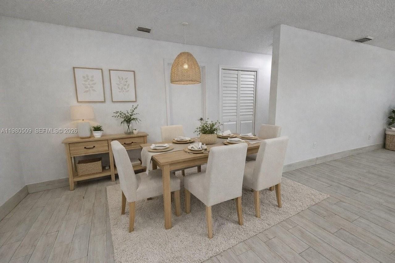 4621 Sw 33rd Ave #1 - Photo 2 of 16