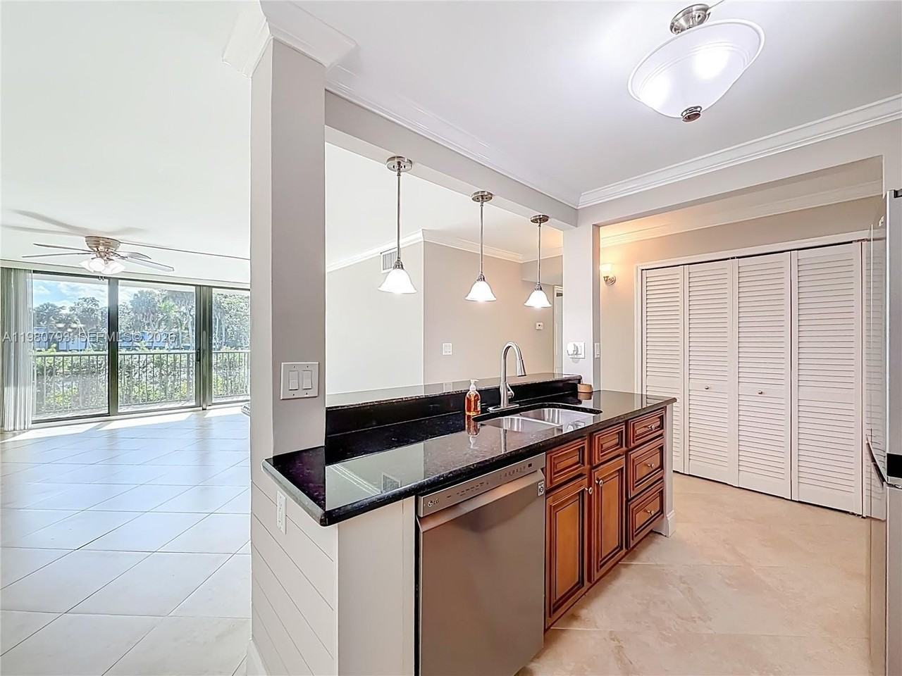 1350 River Reach Dr #118 - Photo 4 of 34