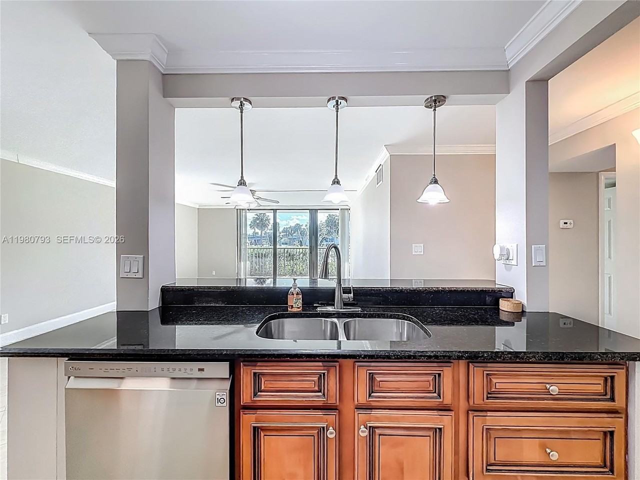 1350 River Reach Dr #118 - Photo 6 of 34