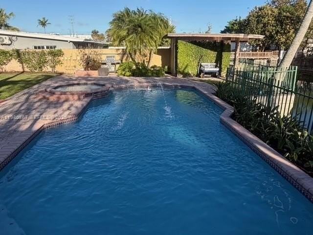 10720 Sw 43rd Ln - Photo 2 of 16