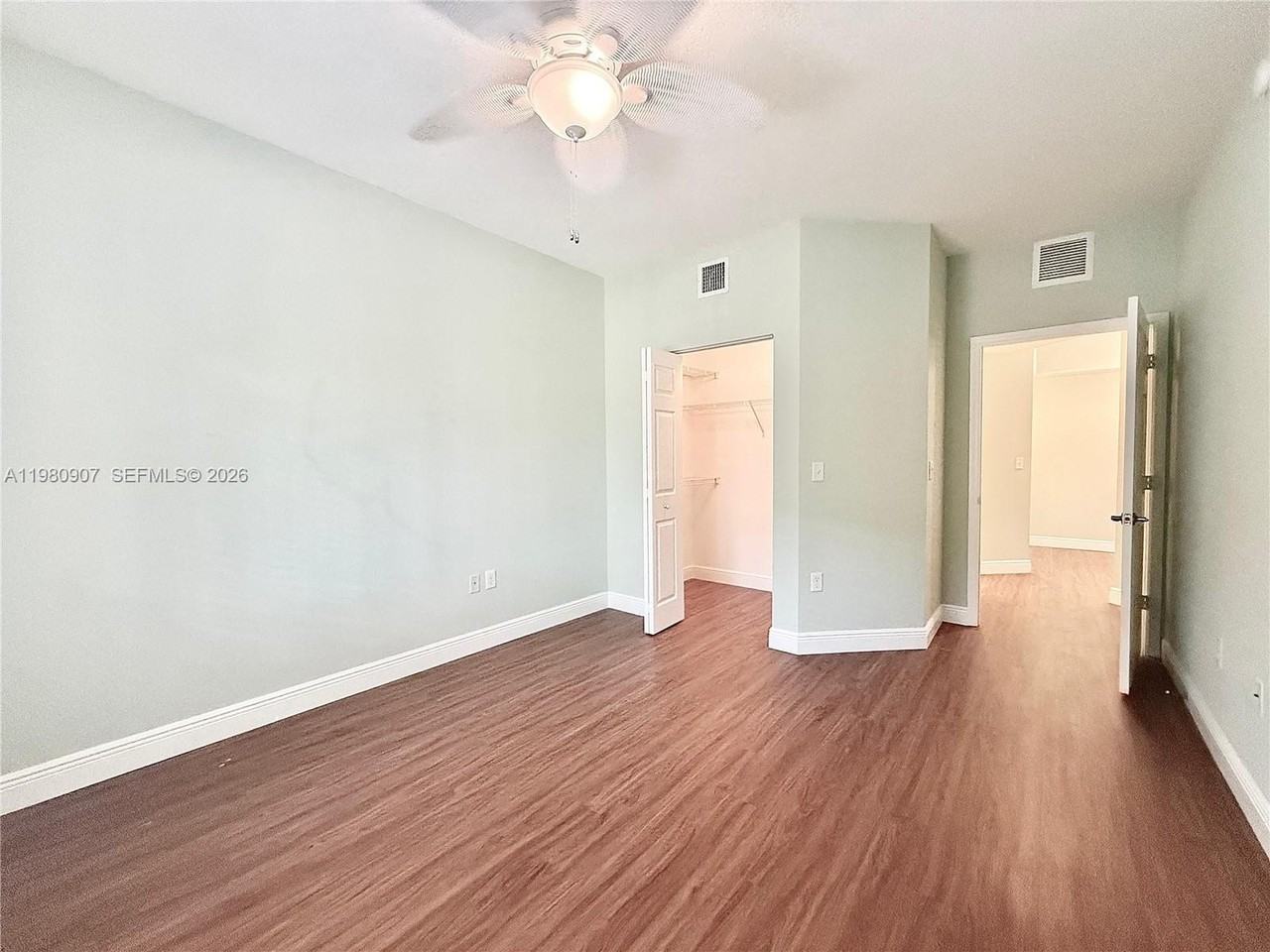 3020 Alcazar Pl #208 - Photo 6 of 25