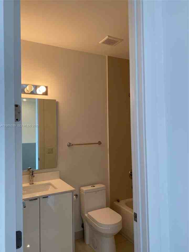 10538 Sw 118th Ave #10538 - Photo 6 of 13