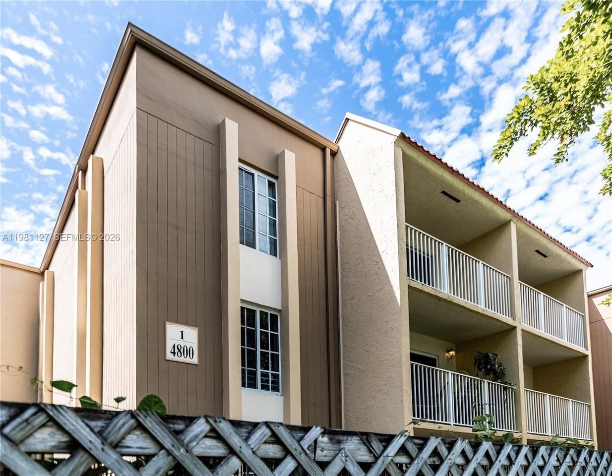 4800 Nw 79th Ave #206