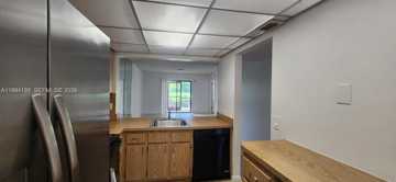 featured image of 880 Ne 207th Ter