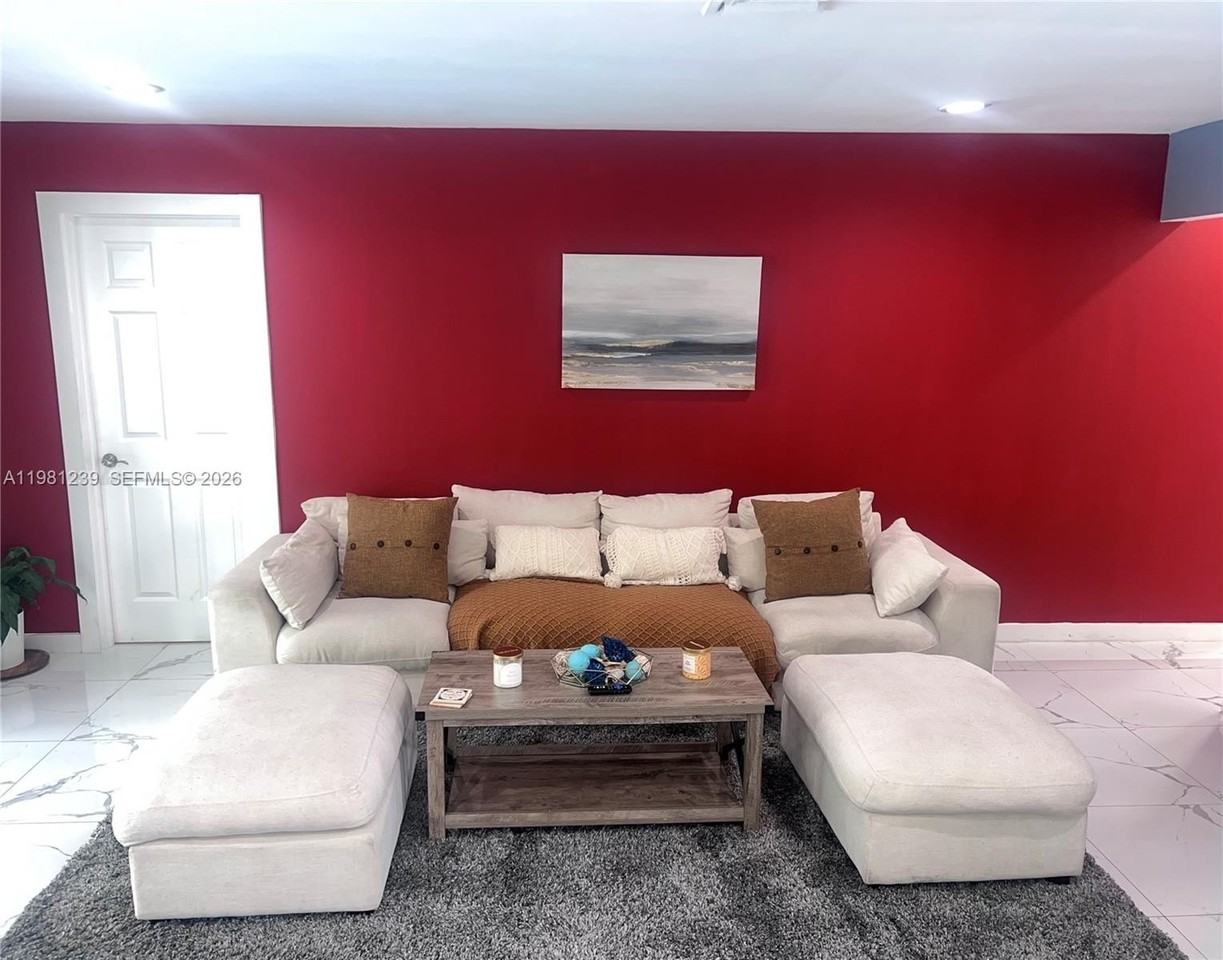 6731 Sw 10th Ct #0 - Photo 4 of 14