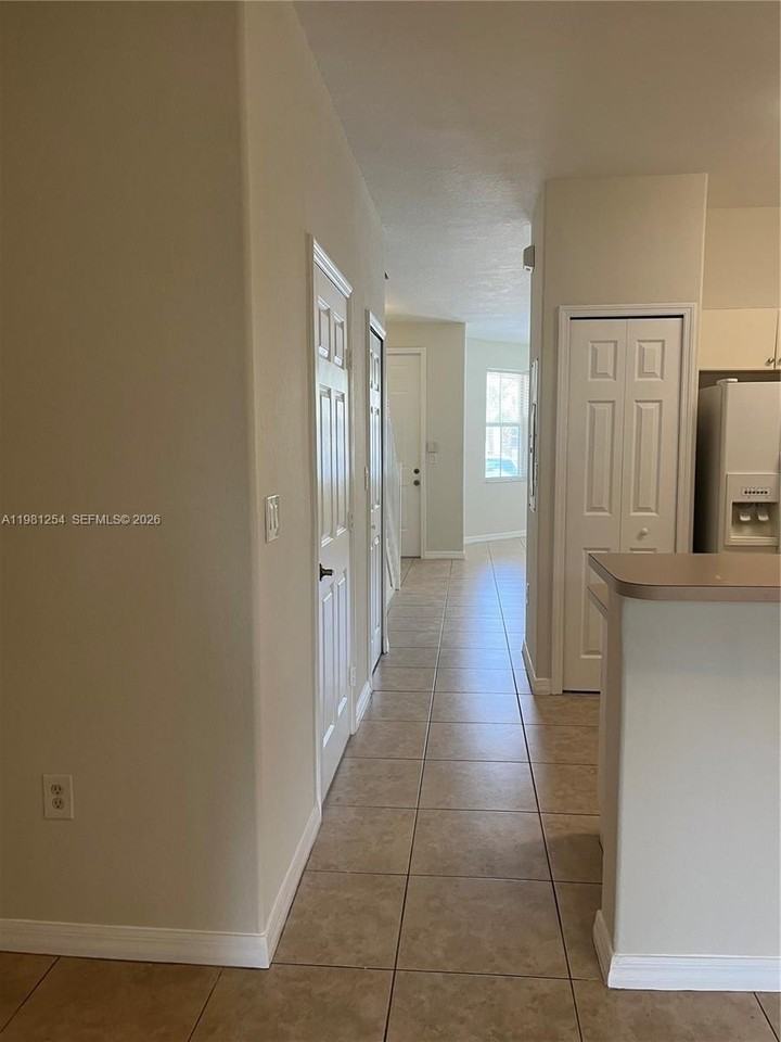 9081 Sw 153rd Ct - Photo 4 of 12