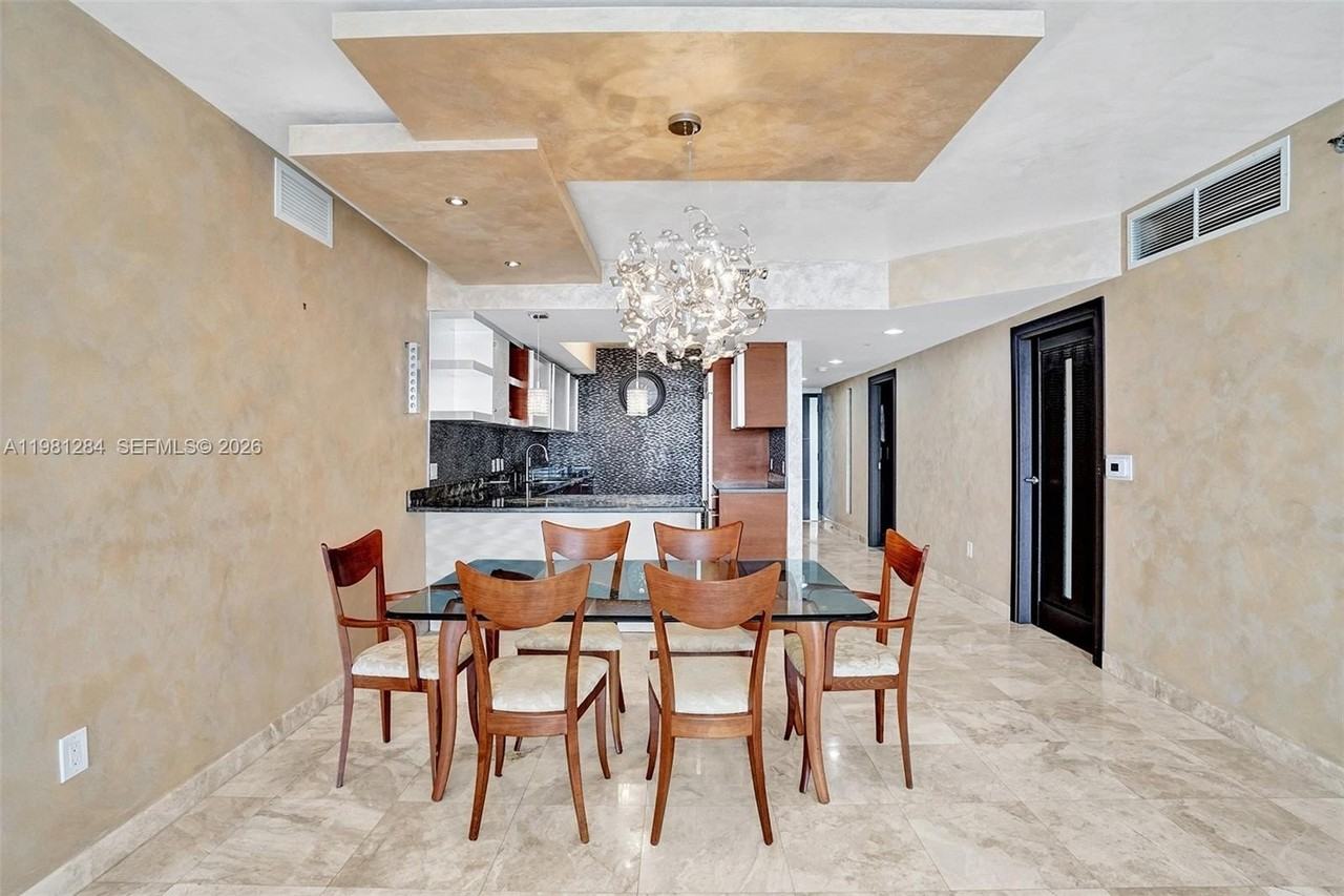 1850 S Ocean Dr #2003 - Photo 6 of 48