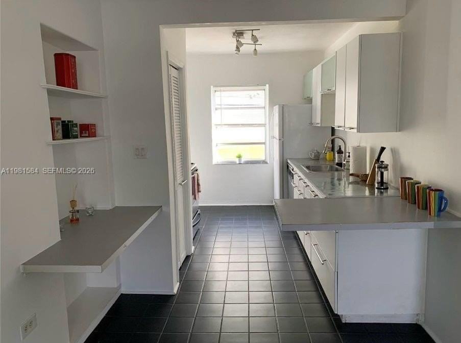424 Ne 82nd St #4C - Photo 7 of 25