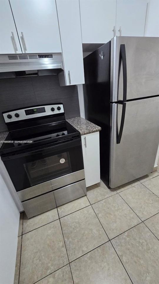 690 Ne 123rd St #208 - Photo 5 of 19