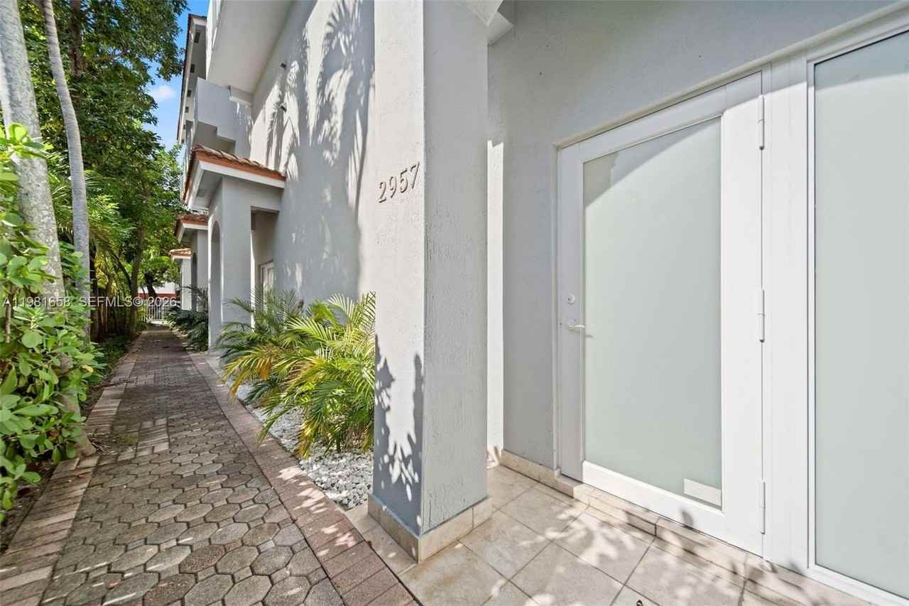 2951 Virginia St #2957 - Photo 5 of 21