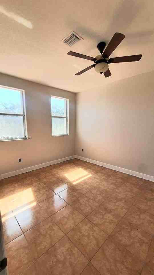 8767 Nw 139th Ter - Photo 5 of 7