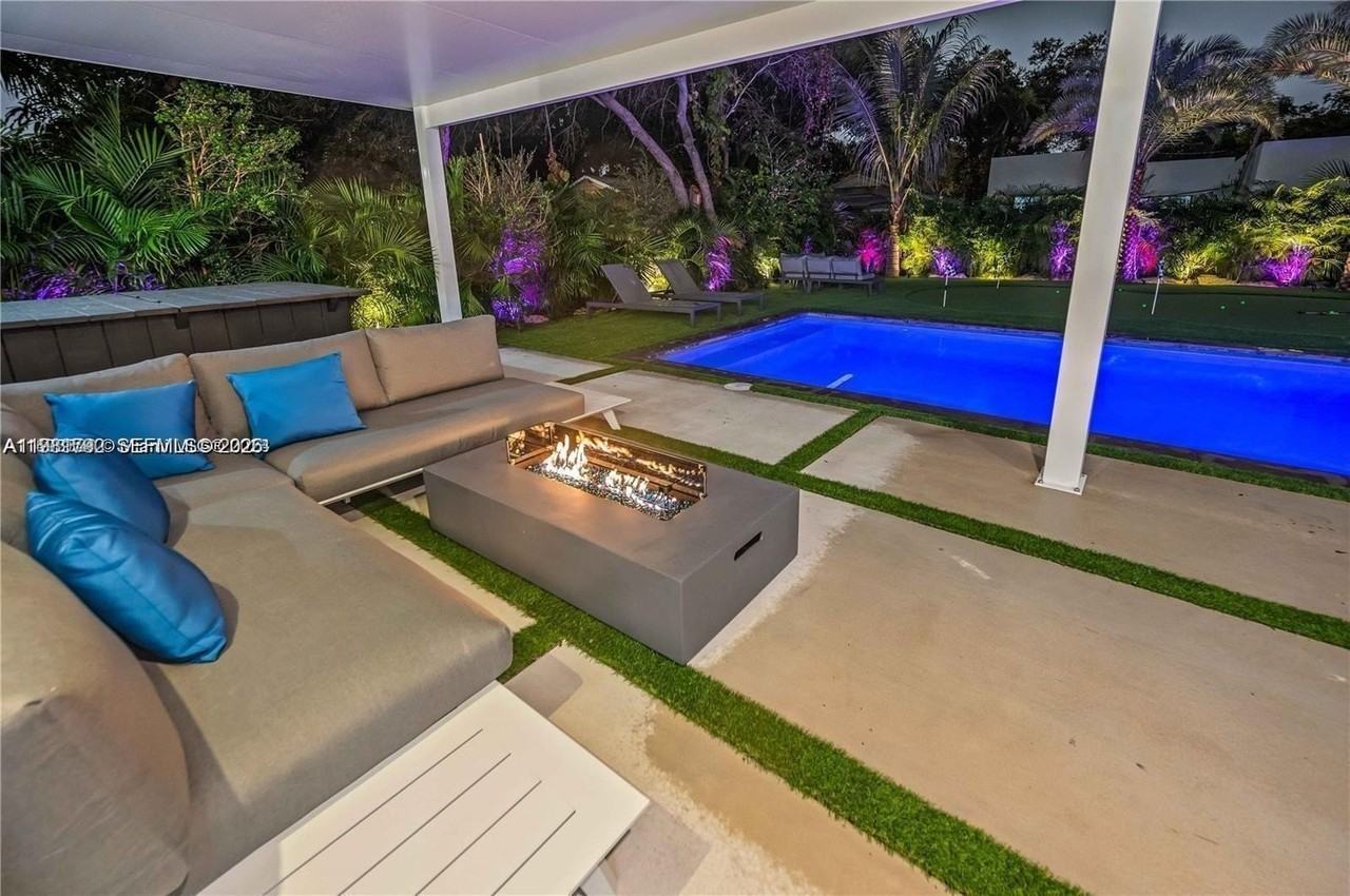 155 Nw 51st St #0 - Photo 2 of 20