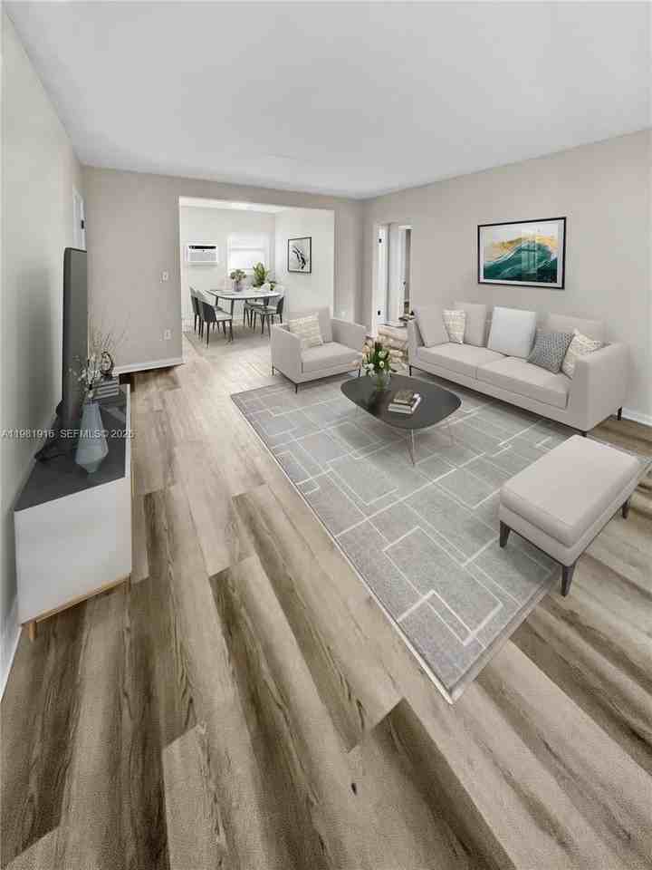 2390 Coral Way #4 - Photo 4 of 10