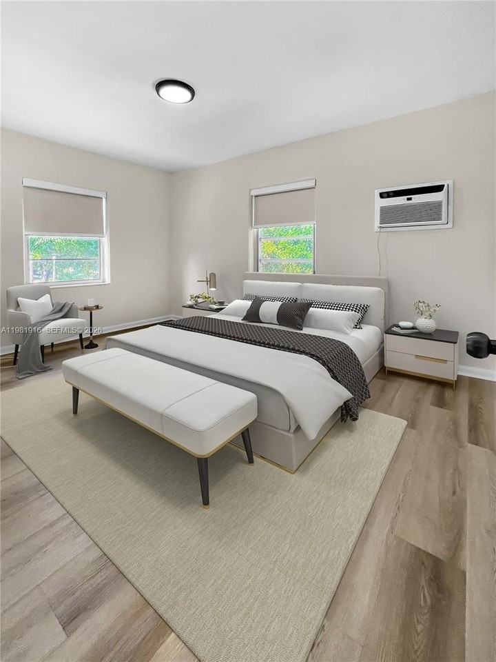 2390 Coral Way #4 - Photo 5 of 10