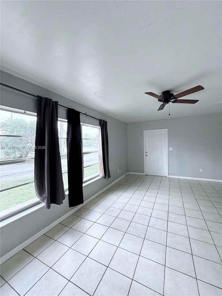 815 Nw 16th St #815 - Photo 7 of 12