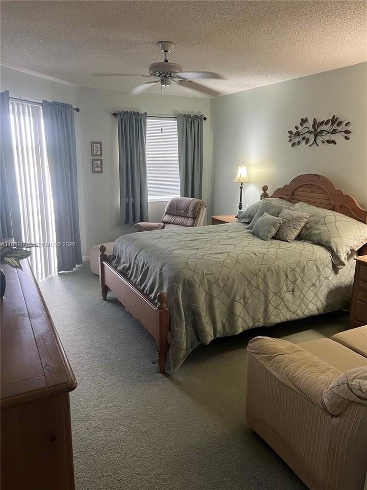 2525 Se 19th Pl #105B - Photo 6 of 11