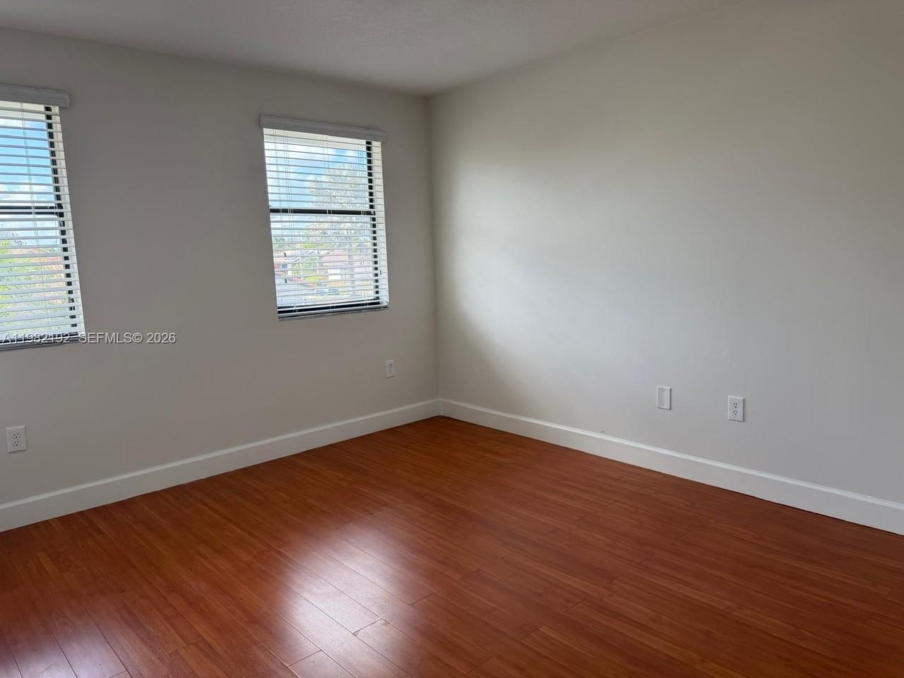 3720 Nw 116th Ter - Photo 5 of 12