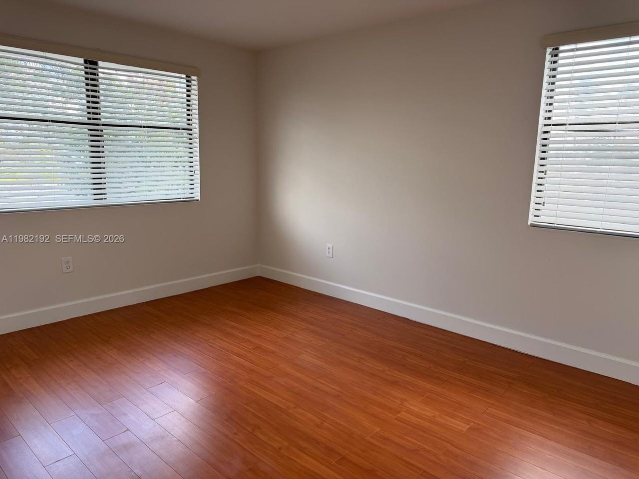 3720 Nw 116th Ter - Photo 7 of 12