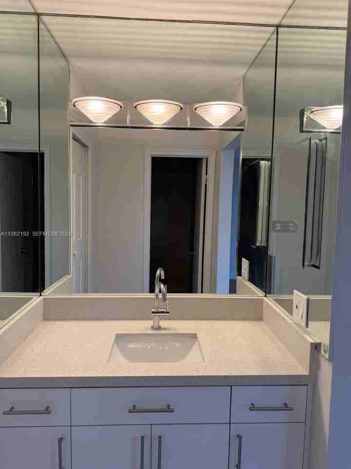 3720 Nw 116th Ter - Photo 7 of 13