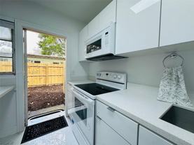 407 Se 14th Ct SE 14th Ct #3 - Photo 1 of 1