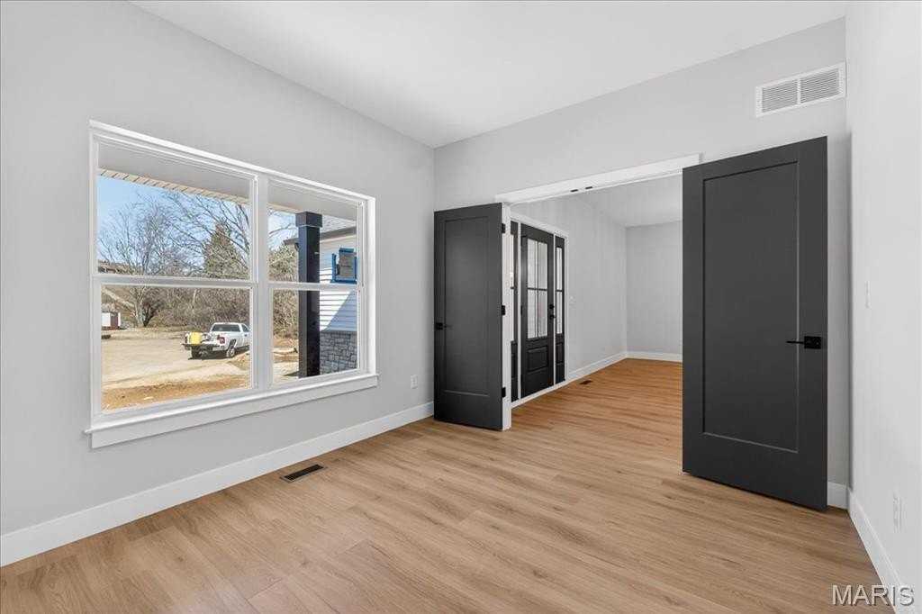 15308 Batesville Ct - Photo 3 of 18