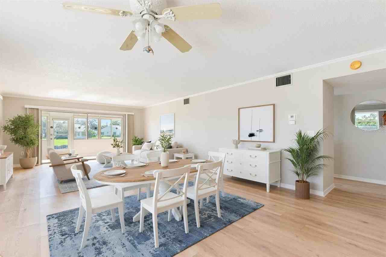 4852 Independence Dr - Photo 5 of 16