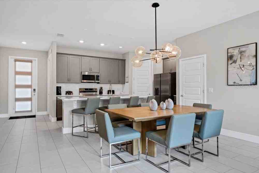 7846 Spectrum Dr - Photo 7 of 37