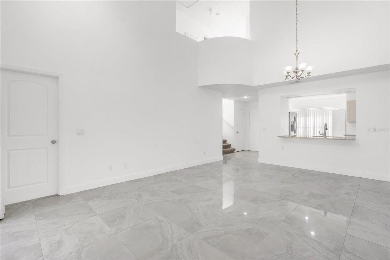 14852 Laguna Beach Cir - Photo 2 of 23