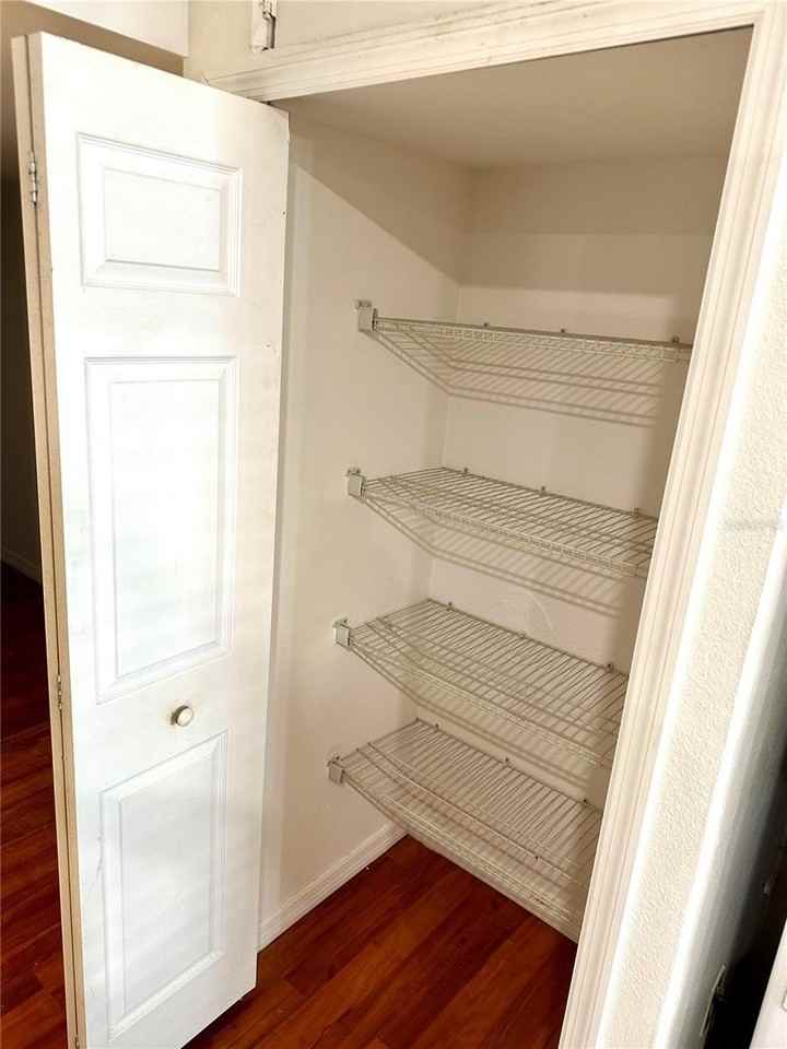 1104 Hardy Ave - Photo 6 of 11